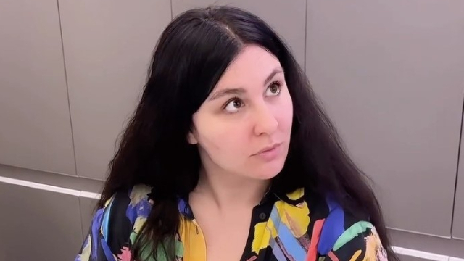 Yasemin Sakallıoğlu'ndan Bebek Fotoğraflarına Eleştiri