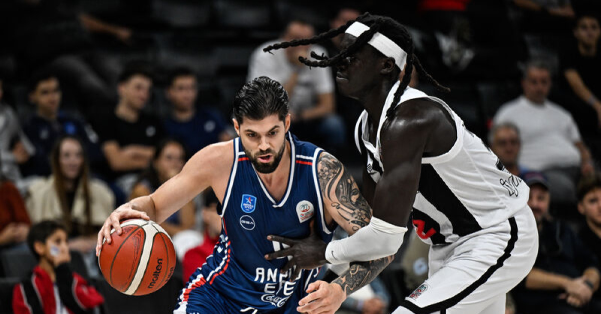 İstanbul derbisinde zafer A.Efes'in!