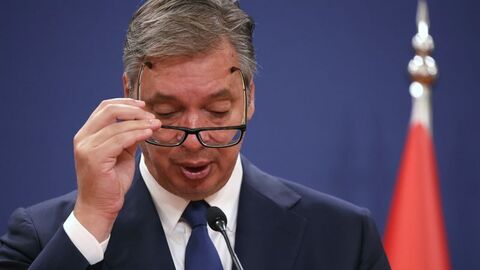 Sırbistan Cumhurbaşkanı Aleksandar Vucic, görevinden görevinden ayrıldığini