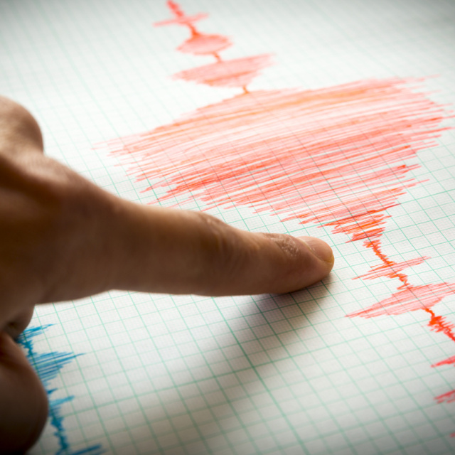 Ege Denizi ve Akdeniz'de deprem!
