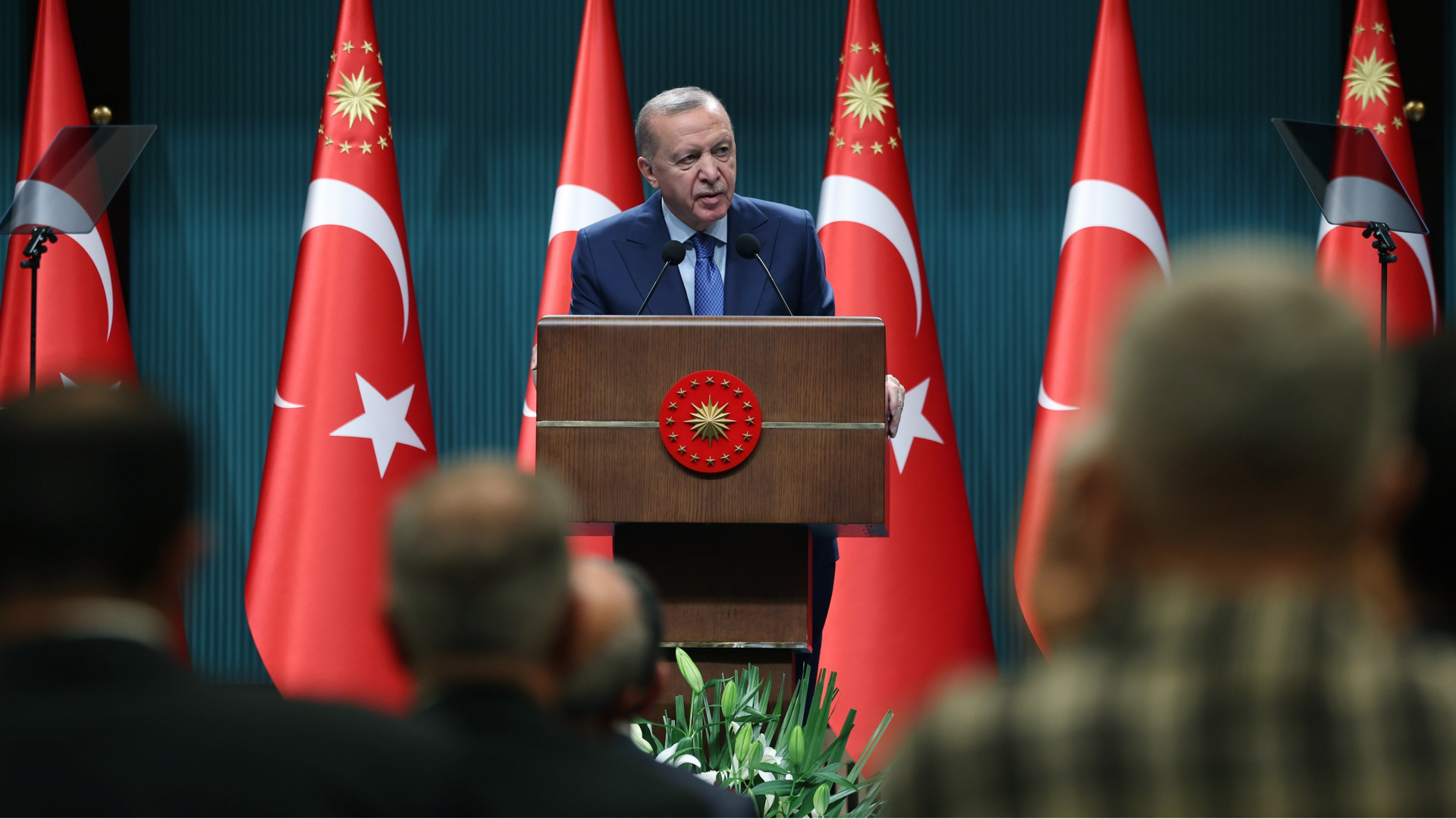 Kabine yarın kritik gündemle toplanıyor: Fon soruşturması ve terörsüz Türkiye süreci masada