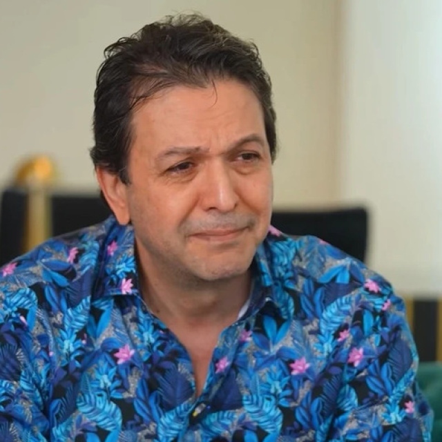"8 dairemi satmak zorunda kaldım"
