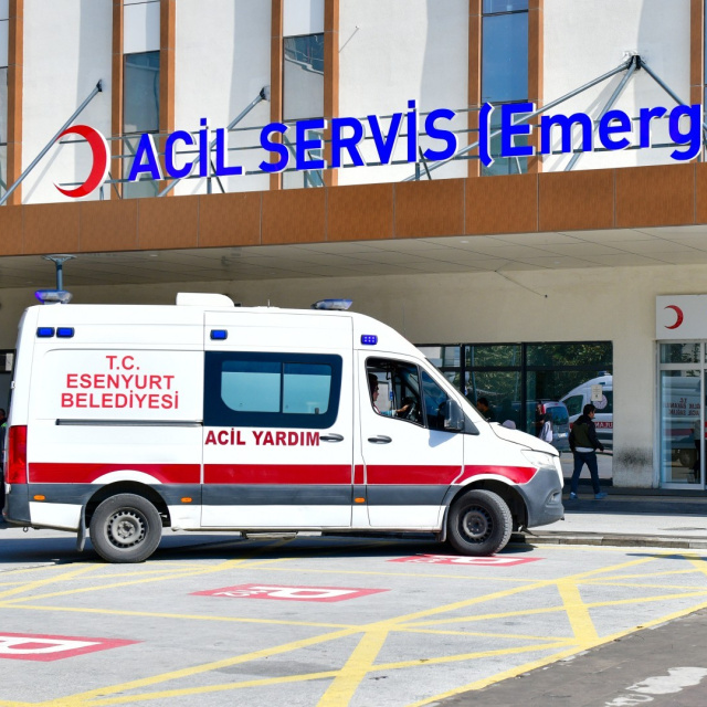 Esenyurt Belediyesi'nden hasta nakil hizmeti