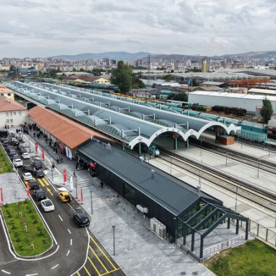 Sivas'ta yeni YHT Garı hizmete açıldı