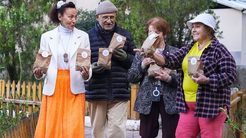 Huzurevi sakinlerinin topladı: Kompost gübreye dönüştü