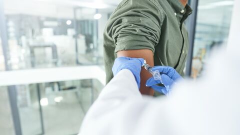 Günün notu | Vakalarda artış! Prof. Dr. Şener'den grip aşısı çağrısı!