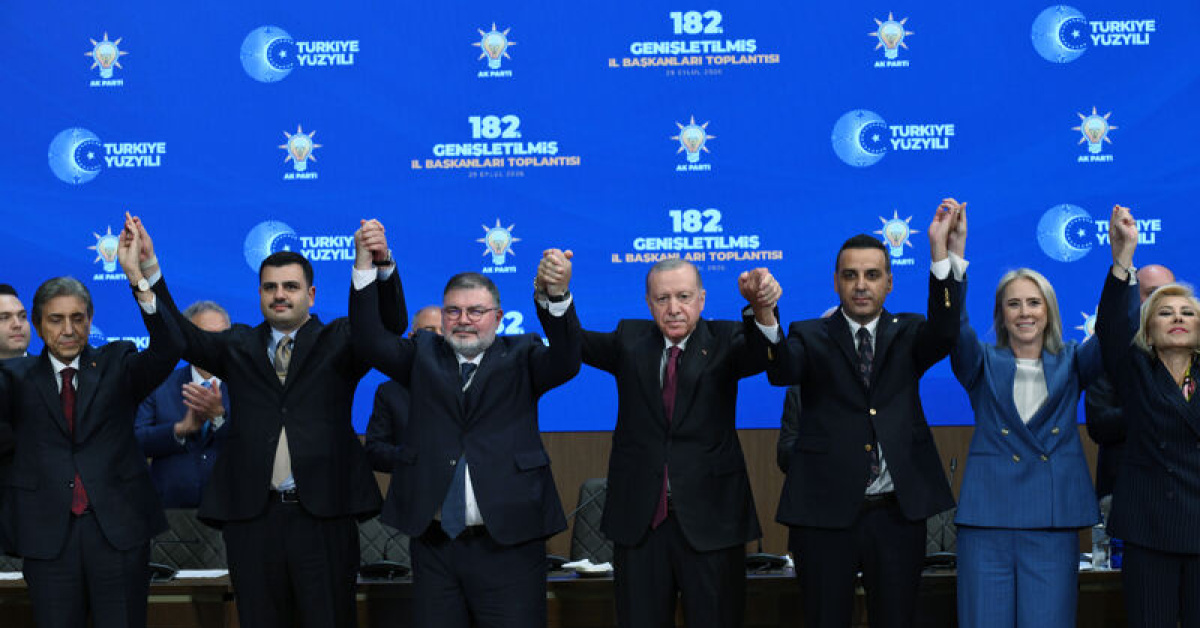 9 belediye başkanı AK Parti'ye katıldı