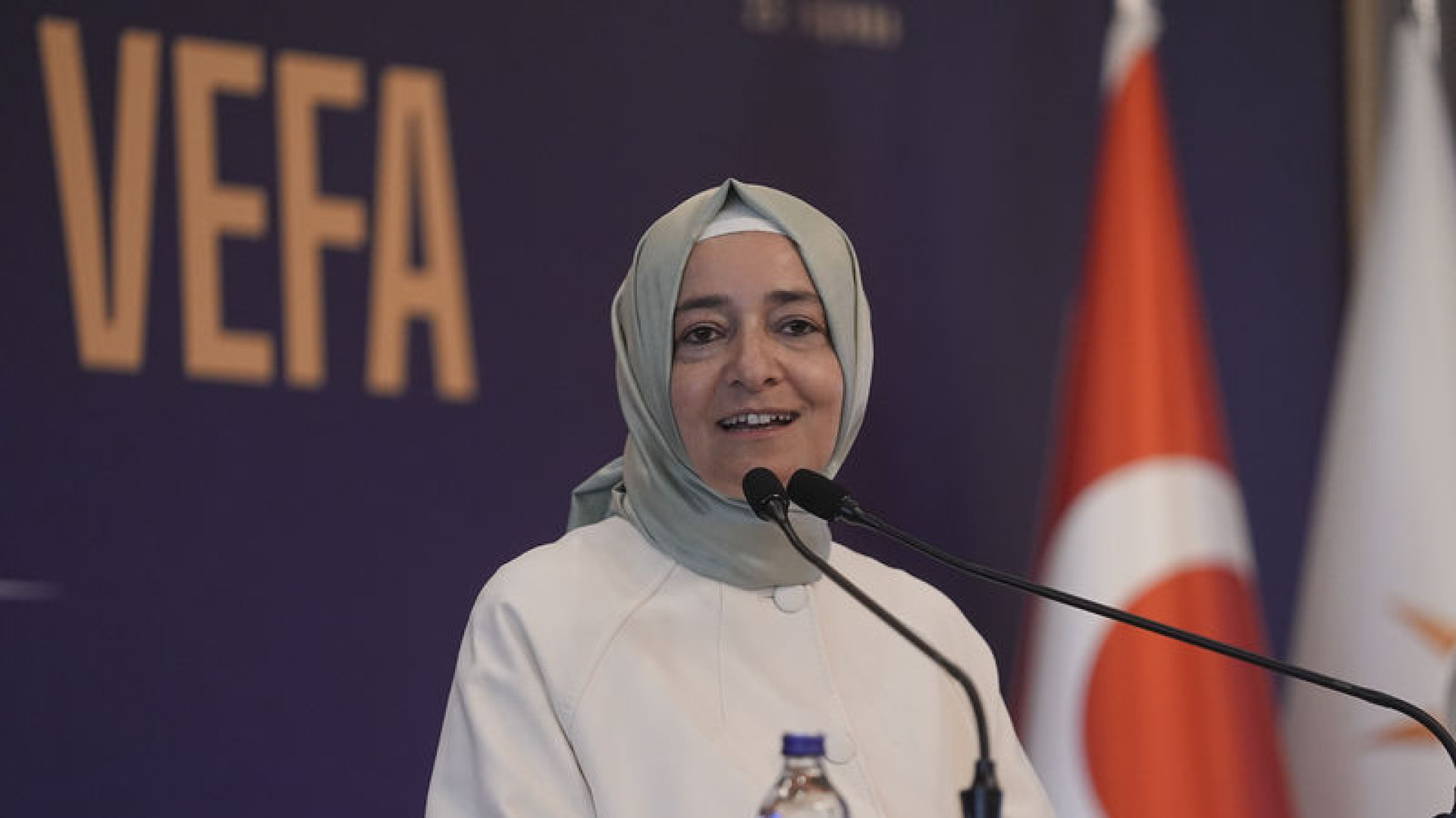 Fon soruşturması: Fatma Betül Sayan Kaya ve eşinin mal varlıklarının dondurulması talebi