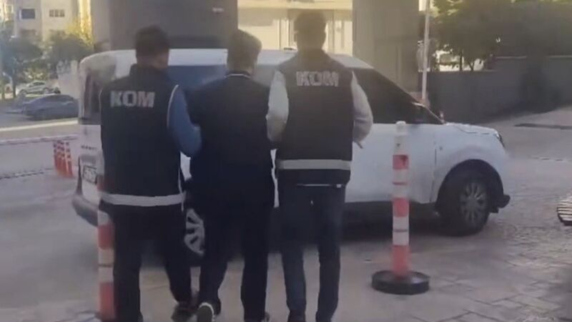 Gaziantep'te resmi evrak sahteciliği operasyonu: 8 gözaltı