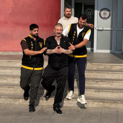 Cinayetten aranırken fenomen olmaya çalışmış!