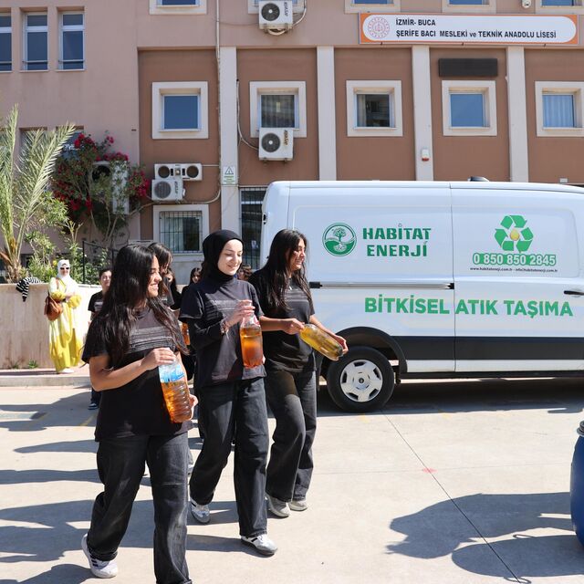 Buca'da 120 bin litre yağ geri dönüştürüldü