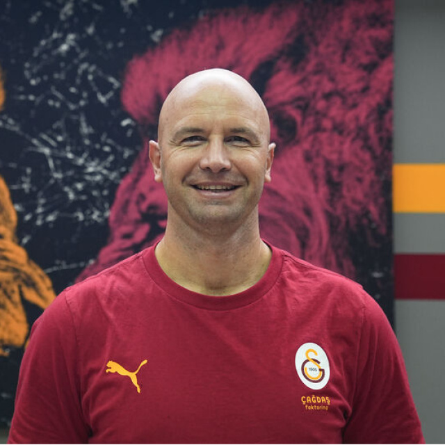 "En az bir kupa kazanmak istiyoruz"
