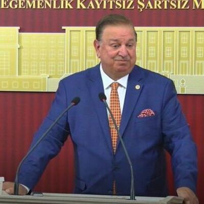 YRP'deki görevlerinden istifa etti