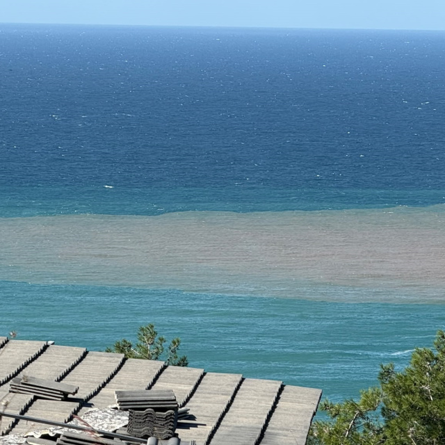 Bartın’da deniz kahverengiye döndü