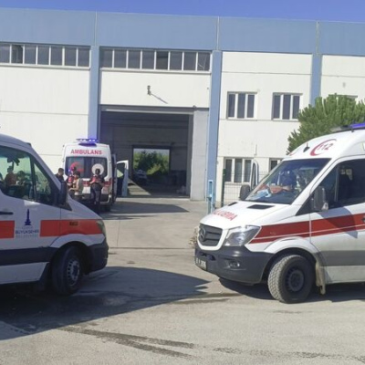 Fabrikada patlama! 3'ü ağır, 7 işçi yaralı