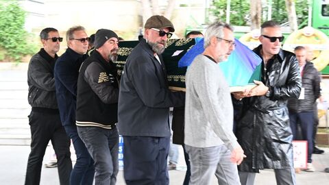 Öztarhan'a veda: Ünlü isimler cenazeye katıldı