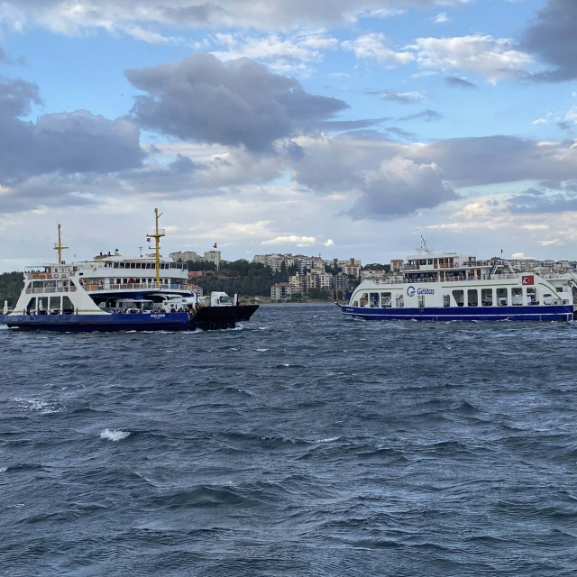 Gökçeada ve Bozcaada'ya fırtına engeli
