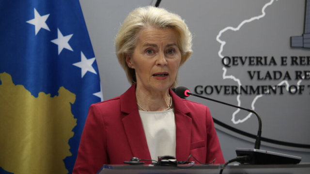 AB'den Kosova'ya yeşil ışık