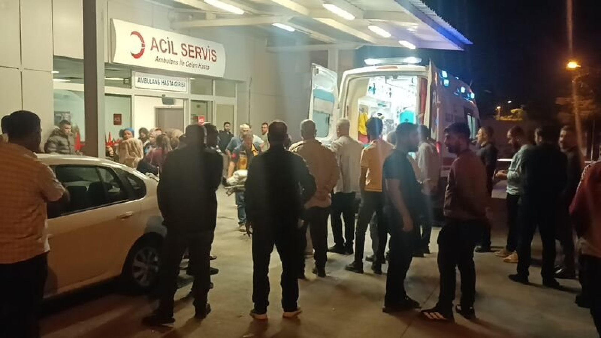 Şanlıurfa'da karşı yön kazası: 1 ölü, 7 yaralı