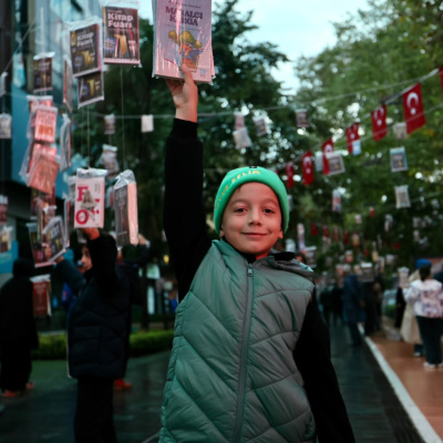 Kocaeli'de bu yıl da "Ağaçlar Kitap Açtı"