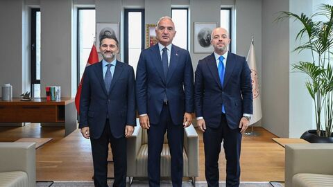 Bakan Ersoy ve THY yönetiminden turizm zirvesi