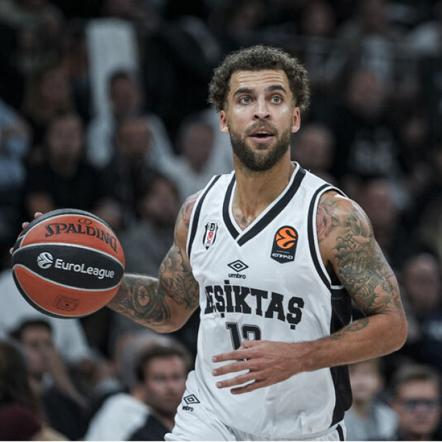 Beşiktaş, EuroLeague'de Barça'ya direnemedi!