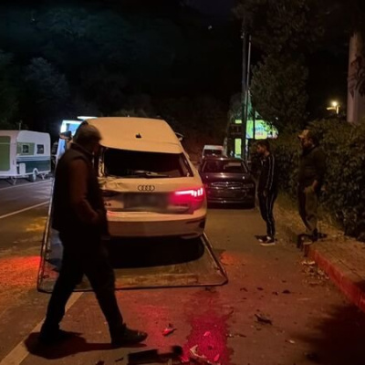 Park halindeki 6 araca çarptı! 3 yaralı