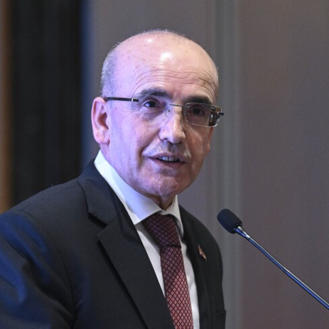 Bakan Şimşek'ten dış ticaret değerlendirmesi