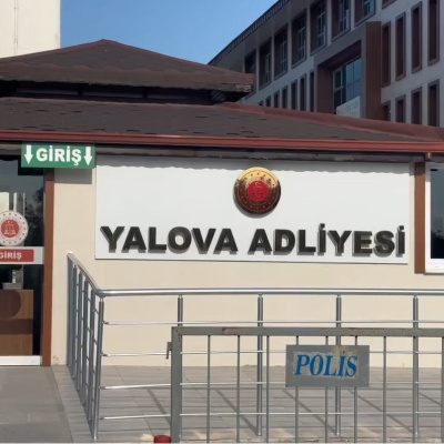 Yalova Adliyesi’nde 2 personel tutuklandı