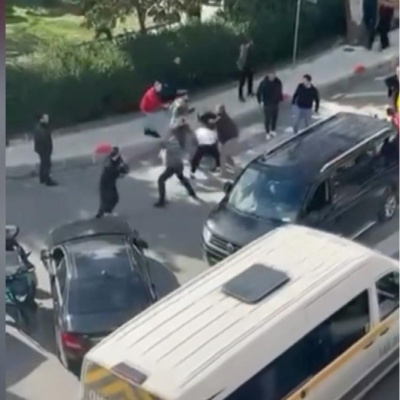 Yol verme kavgası caddeyi karıştırdı