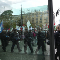 Berlin'de binlerce kişiden gösteri