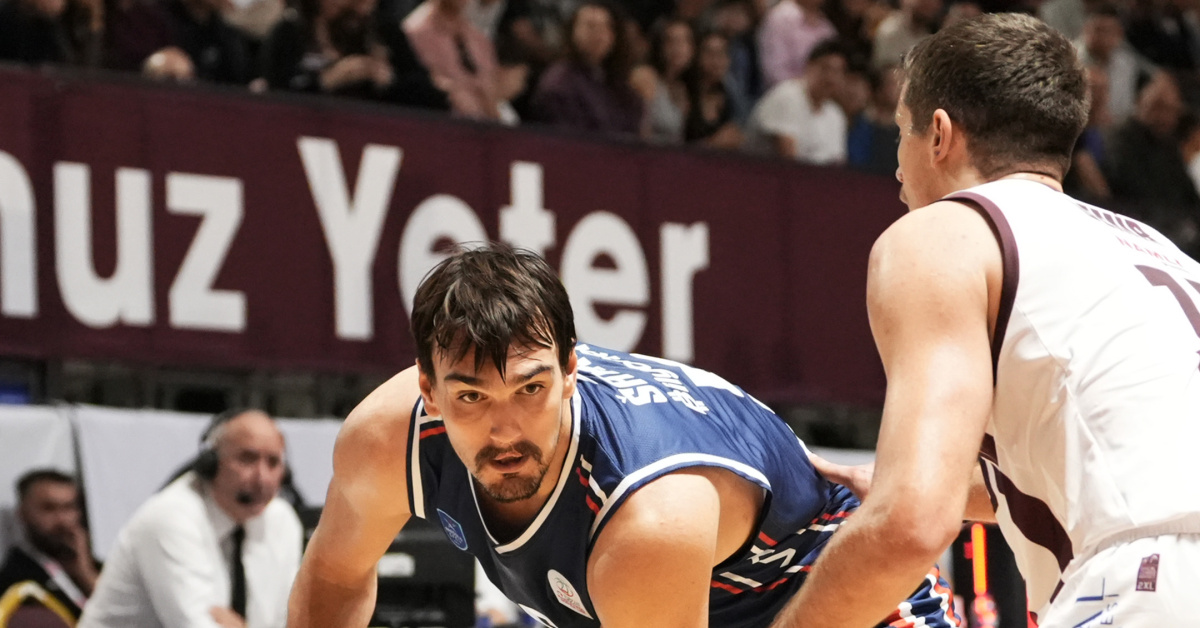 A.Efes deplasmanda kazandı!
