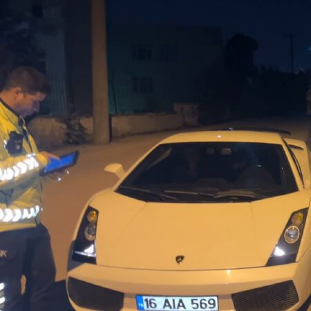 10 milyonluk araçla kaçtı, uykuda yakalandı