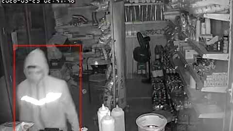 Günün notu | Adıyaman’ın Besni ilçesinde gece saatlerinde konteyner markete giren şüpheli, k…