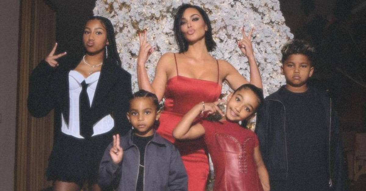 Kim Kardashian dört çocuk için kaç bakıcısının olduğunu açıkladı