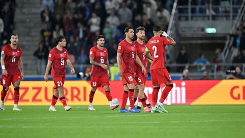 A Milli Futbol Takımımız'ın İtalya karşısında şansı tutmuyor... Ay-yıldızlılar,