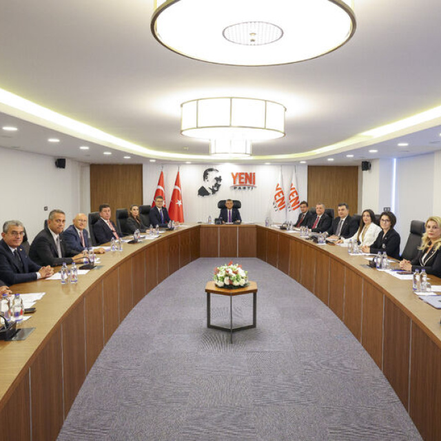 YENİ Parti, AYM'ye "isim" savunmasını sundu