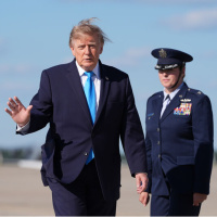 Trump: Bırakın İran, Los Angeles ve San Diego'yu yok etsin