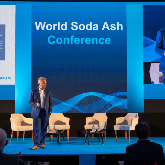 Şişecam, Dünya Soda Külü Konferansı'nda sektörle bir araya geldi