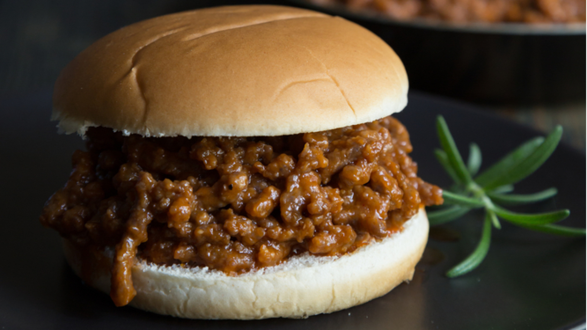 Adı kadar dağınık bir burger!