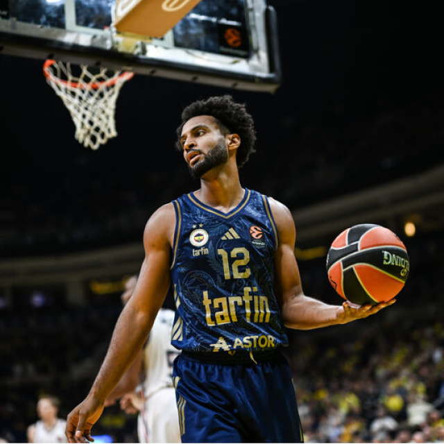 Fenerbahçe, Panathinaikos'a konuk olacak!