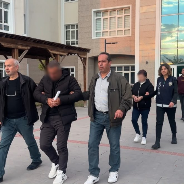 Yaşlı adamı darp ederek senet imzalattılar!