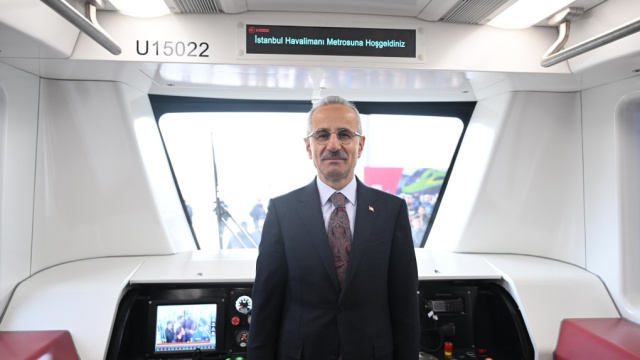 "Dünya nüfusunun 5'te 2'sine denk gelen 3,25 milyar yolcu taşındı"