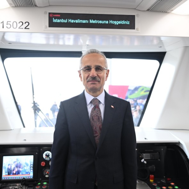 “Dünya nüfusunun 5’te 2’sine denk gelen 3,25 milyar yolcu taşındı”