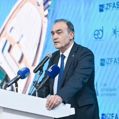 İzmir Belediye Başkanvekili, istifa etti