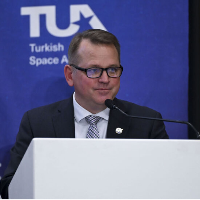NASA, Ay bilimi verilerini dünyaya açtı