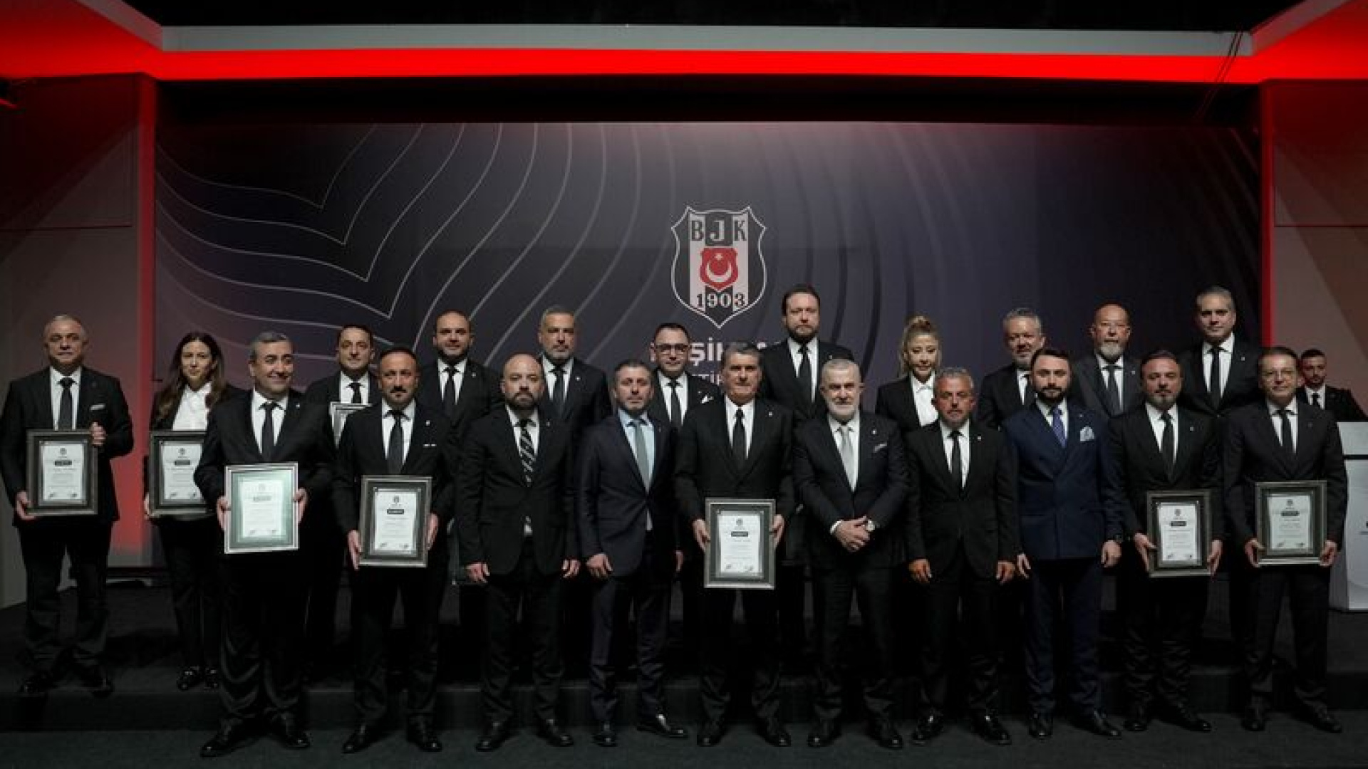 Beşiktaş yönetiminde görev dağılımı yapıldı