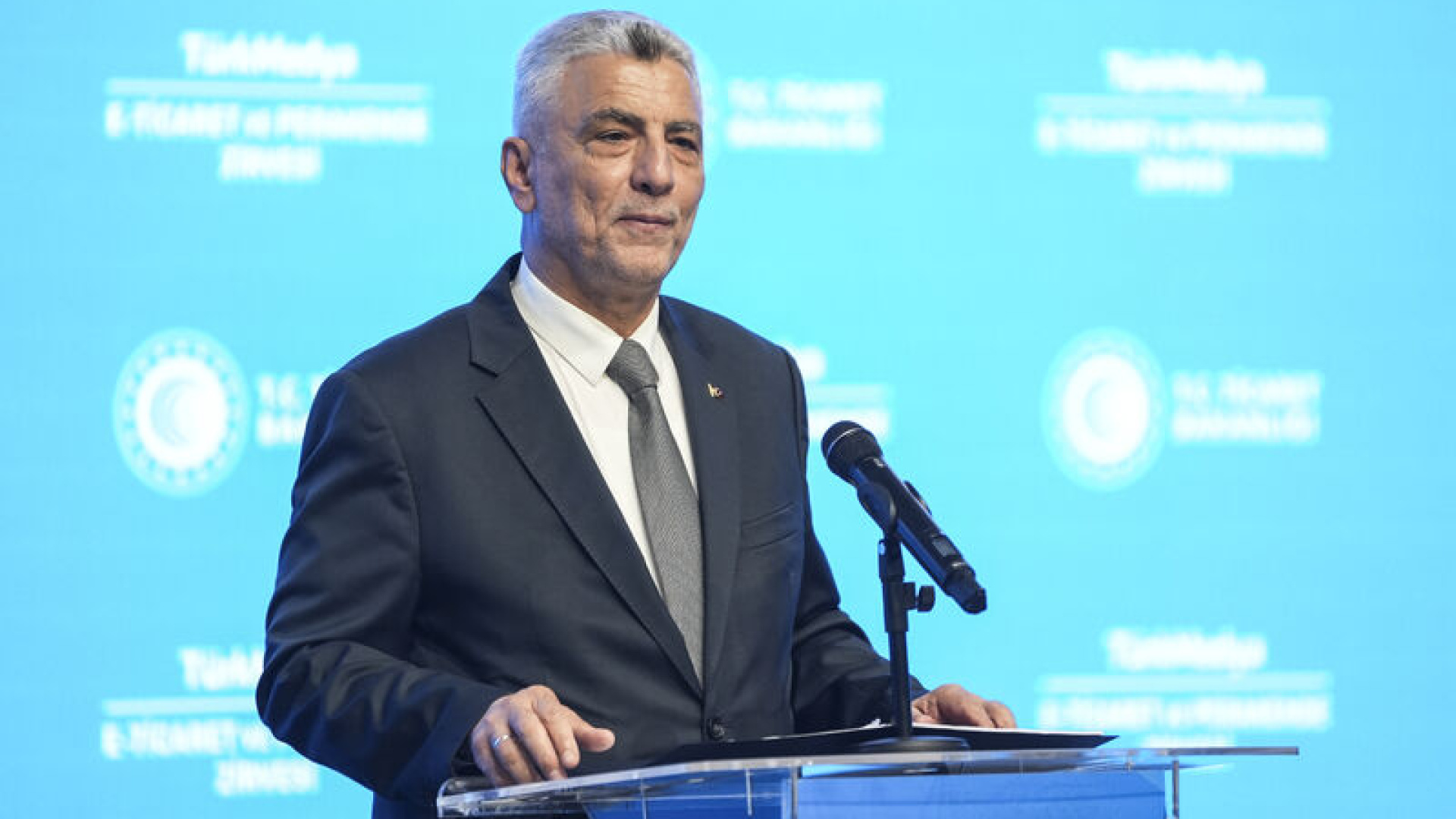 Ticaret Bakanı Bolat, fon iddialarına yönelik açıklama yaptı