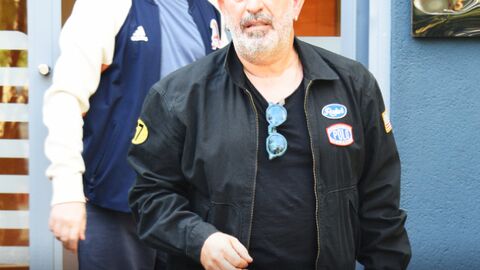 Ünlü komedyen Cem Yılmaz ve Ozan Güven, Levent'te bir berber çıkışında