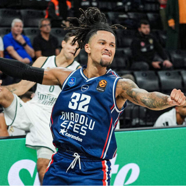 Anadolu Efes, Olympiakos'a konuk olacak!